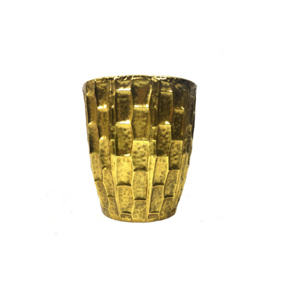 Elevate your indoor gardening game with our "mock croc" metal planter. The stunning gold and bronze color adds a touch of luxury to any space. A must-have for any plant enthusiast.UNIQUE INTERIORS.