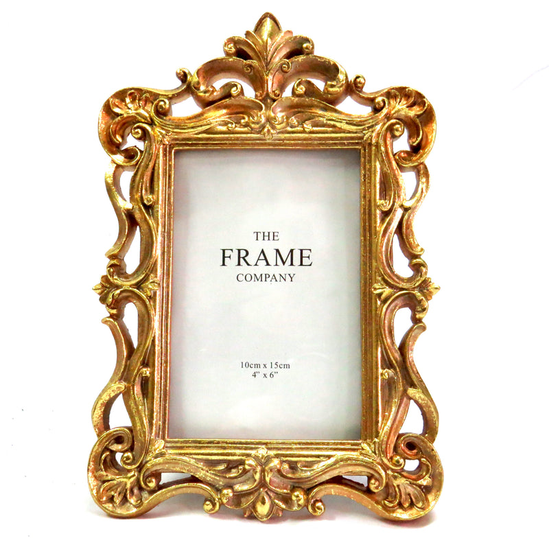 The Differentia Frame is a sleek and modern option for displaying your 4" x 6" photos. Crafted with high-quality materials, it adds a touch of elegance to any space. With its perfect size and design, this frame will effortlessly enhance your photos and make them stand out-unique interiors