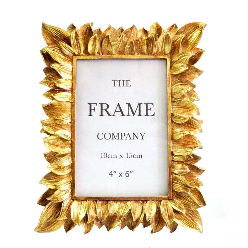 This Ecco Frame features an opening of 4" x 6" or 10cm x 15cm, making it an ideal size for displaying your favorite photos or pictures. With a 17cm x 22cm outside measurement and weighing only 540gms, it is lightweight and easy to hang. Its elegant gold color adds a touch of sophistication to any room-unique interiors