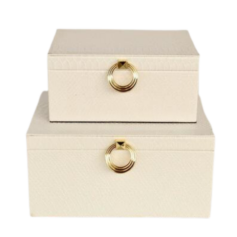 SET OF 2 WHITE BOXES 13X20X27 Unique Interiors Size 13X20X27 Delivery 5 to 7 working days These trays offer perfect symmetry and style, plus they&