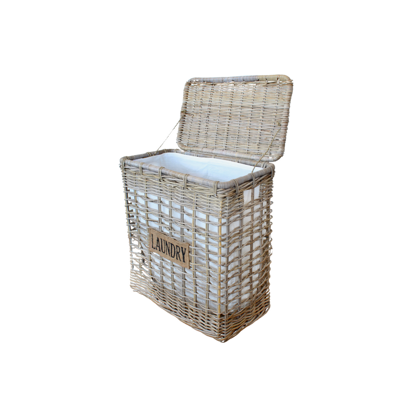 Natural laundry basket with liner