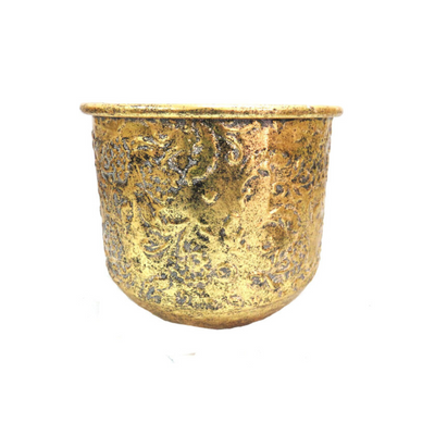 Enhance your living space with Goldheir Container, the perfect antique addition for both indoors and outdoors. At 22cm x 22cm x 18cm, this vintage-inspired pot is ideal for displaying your favorite plants and flowers. Add a touch of history and style to your decor with Goldheir Container.Unique Interiors.