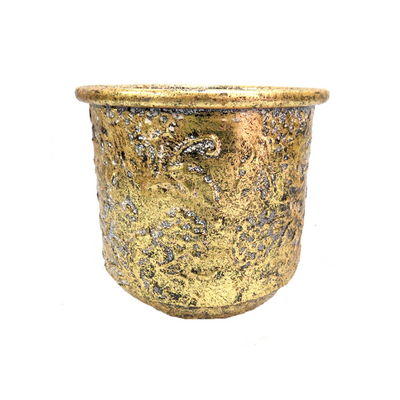 Enhance your living space with Damasco Container , the perfect antique addition for both indoors and outdoors. At 16cm x 16cm x 16cm, this vintage-inspired pot is ideal for displaying your favorite plants and flowers. Add a touch of history and style to your decor with Damasco Container UNIQUE INTERIORS.
