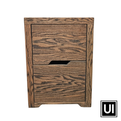 Soloblock New York pedestal Red Oak wood 500mm L x 500mm D x 700mm H  This Soloblock New York pedestal is made of durable Red Oak wood and measures 500mm L x 500mm D x 700mm H. Its ash grey colour and Rubio Monocoat sealant makes it highly resistant to wear and tear, making it ideal for daily use.