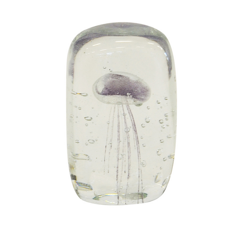 This elegant 12cm square paperweight jellyfish in lilac is the perfect addition to any interior decor. The speckled glass provides a unique and eye-catching aesthetic that can bring a sense of liveliness to any room. It&