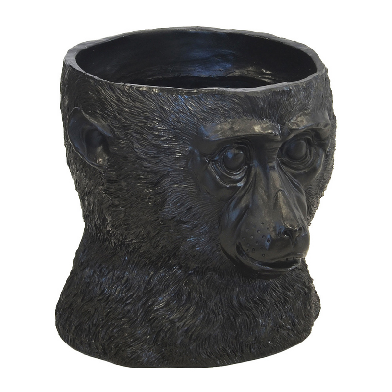 This Resin Chimp Planter Black will bring a unique touch to your home. The 23cm x 23cm size makes it perfect for the modern interior, and the resin material adds a chic look to any room. With its stunning design, it&