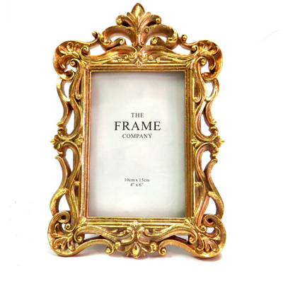The Differentia Frame is a sleek and modern option for displaying your 4" x 6" photos. Crafted with high-quality materials, it adds a touch of elegance to any space. With its perfect size and design, this frame will effortlessly enhance your photos and make them stand out-=unique interiors